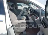 2015 Nissan QUEST photo