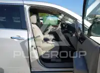 2015 Nissan QUEST photo