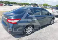 2015 Nissan SENTRA photo