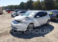 2015 Nissan LEAF photo