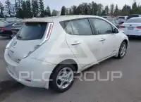 2015 Nissan LEAF photo