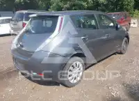 2015 Nissan LEAF photo