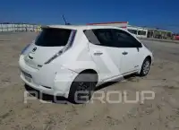 2015 Nissan LEAF photo