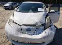 2015 Nissan LEAF photo