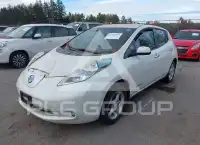 2015 Nissan LEAF photo