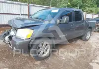 2015 Nissan TITAN фото