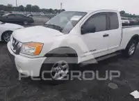 2015 Nissan TITAN фото