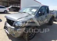 2015 Nissan TITAN фото