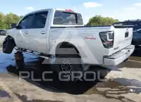 2015 Nissan TITAN фото