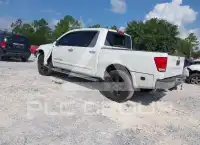 2015 Nissan TITAN фото