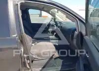 2015 Nissan TITAN photo