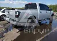 2015 Nissan TITAN фото