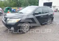 2015 Nissan PATHFINDER photo