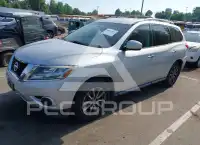 2015 Nissan PATHFINDER photo