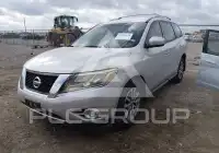 2015 Nissan PATHFINDER photo