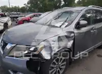 2015 Nissan PATHFINDER photo