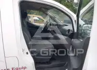 2015 Nissan NV 200 фото