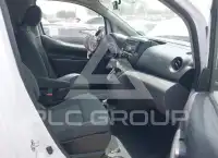 2015 Nissan NV 200 фото