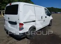 2015 Nissan NV 200 фото