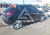 2015 Nissan Juke photo