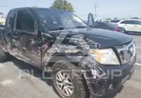 2015 Nissan FRONTIER photo