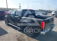 2015 Nissan FRONTIER фото