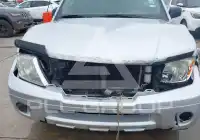2015 Nissan FRONTIER фото