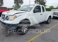 2015 Nissan FRONTIER photo