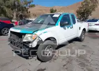 2015 Nissan FRONTIER фото
