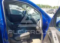 2015 Nissan FRONTIER фото
