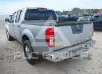 2015 Nissan FRONTIER фото