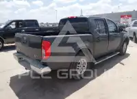 2015 Nissan FRONTIER фото