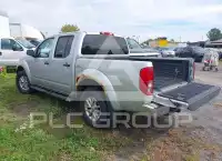 2015 Nissan FRONTIER фото