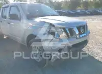 2015 Nissan FRONTIER фото