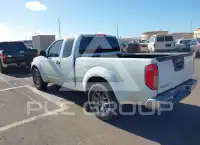 2015 Nissan FRONTIER photo