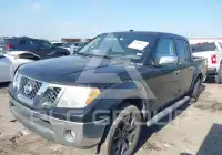 2015 Nissan FRONTIER фото