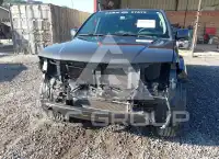 2015 Nissan FRONTIER фото