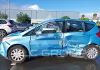 2015 Nissan VERSA фото