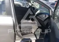 2015 Nissan VERSA фото