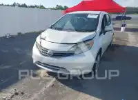 2015 Nissan VERSA фото