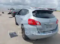 2015 Nissan ROGUE photo