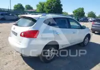 2015 Nissan ROGUE photo