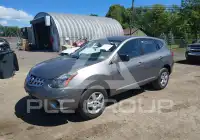 2015 Nissan ROGUE photo
