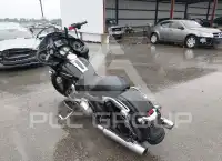 2015 Harley-Davidson FLTRX фото
