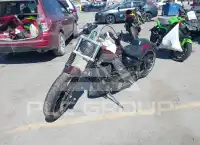 2015 Harley-Davidson FXSB photo