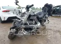 2015 Harley-Davidson FLHR фото