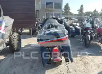 2015 Harley-Davidson FLHTCU фото