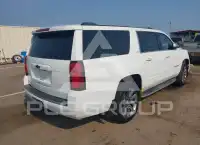 2015 Chevrolet Suburan photo