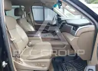 2015 Chevrolet Suburan photo