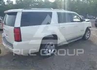 2015 Chevrolet Suburan photo